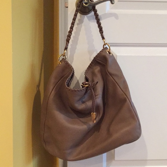 salvatore ferragamo leather shoulder bag